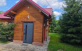 Смерековий двір